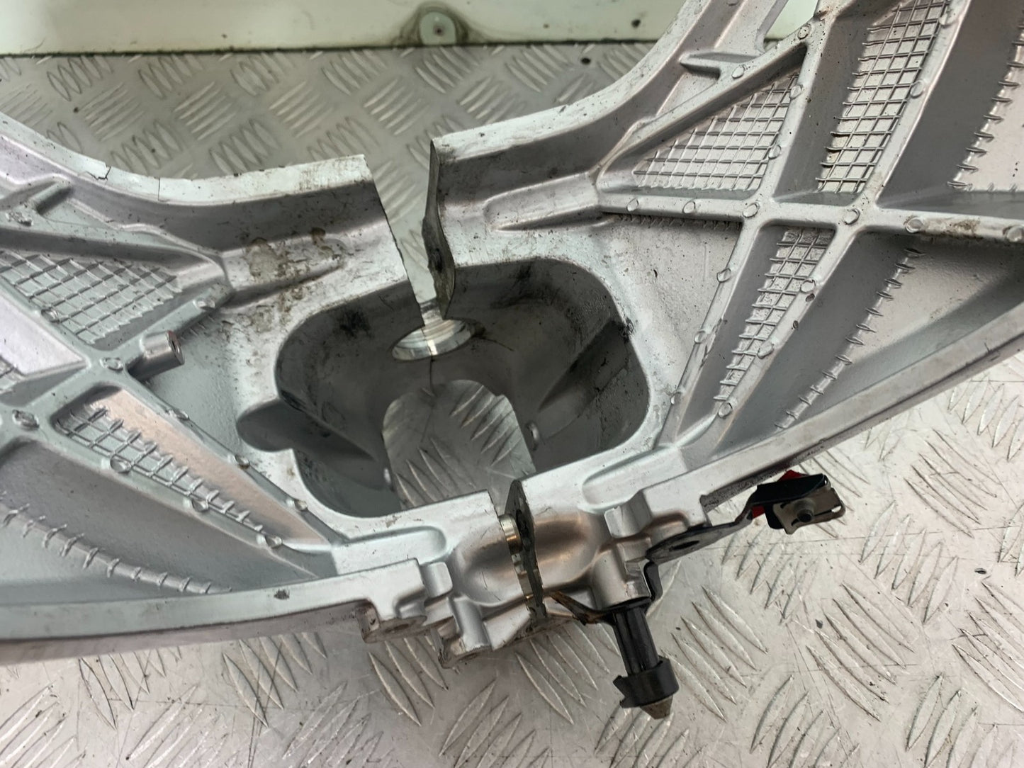 APRILIA RS660 RS 660 FRAME REG LOG BOOK YEAR 2020-2024 (CMB1202)