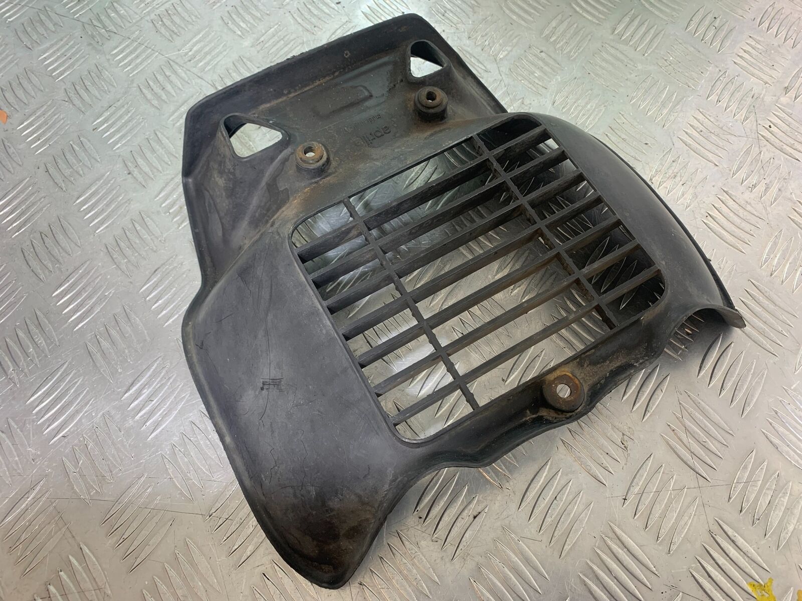 APRILIA RS50 RS 50 RADIATOR GRILL   YEAR 1996-1998 (CMB1132)