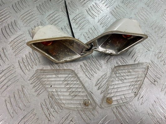 PIAGGIO VESPA GT125 L REAR INDICATORS  YEAR 2003 (CMB1300)