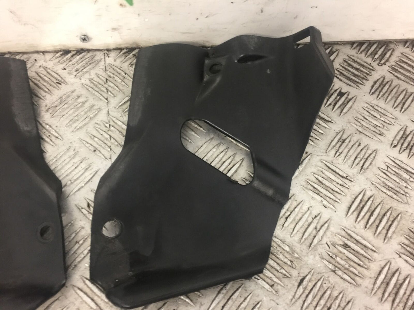 TRIUMPH 750 TRIDENT LEFT AND RIGHT SIDE INFILLS  YEAR 1994 STOCK 396