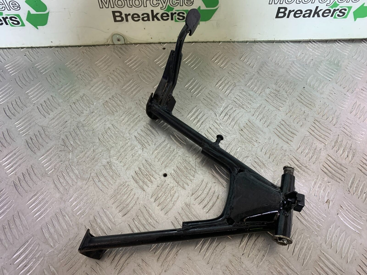 BENELLI BN125 BN 125 CENTER STAND   YEAR 2018-2021 (CMB1080)