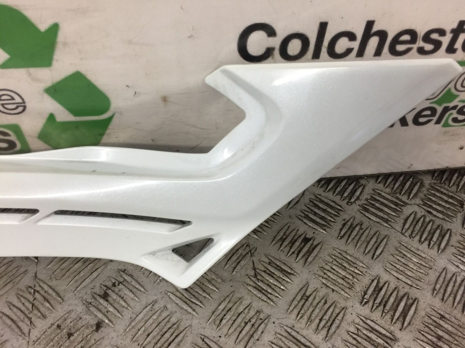 HONDA CB650 F CB 650 FA-H RIGHT SEAT PANEL YEAR 2017-2019 STOCK 403