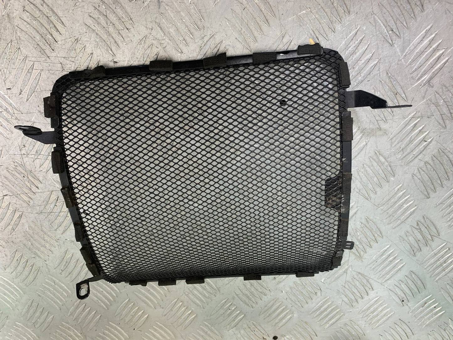 MV AGUSTA 675 F3 R&G RADIATOR GRILL  YEAR 2012-2016 (CMB1302)