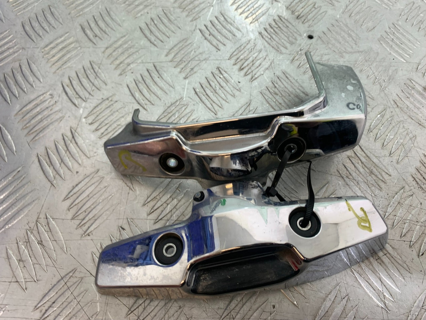 YAMAHA XVS 1300 MIDNIGHT STAR REAR HEAD COVERS  YEAR 2007-16 (CMB1200)