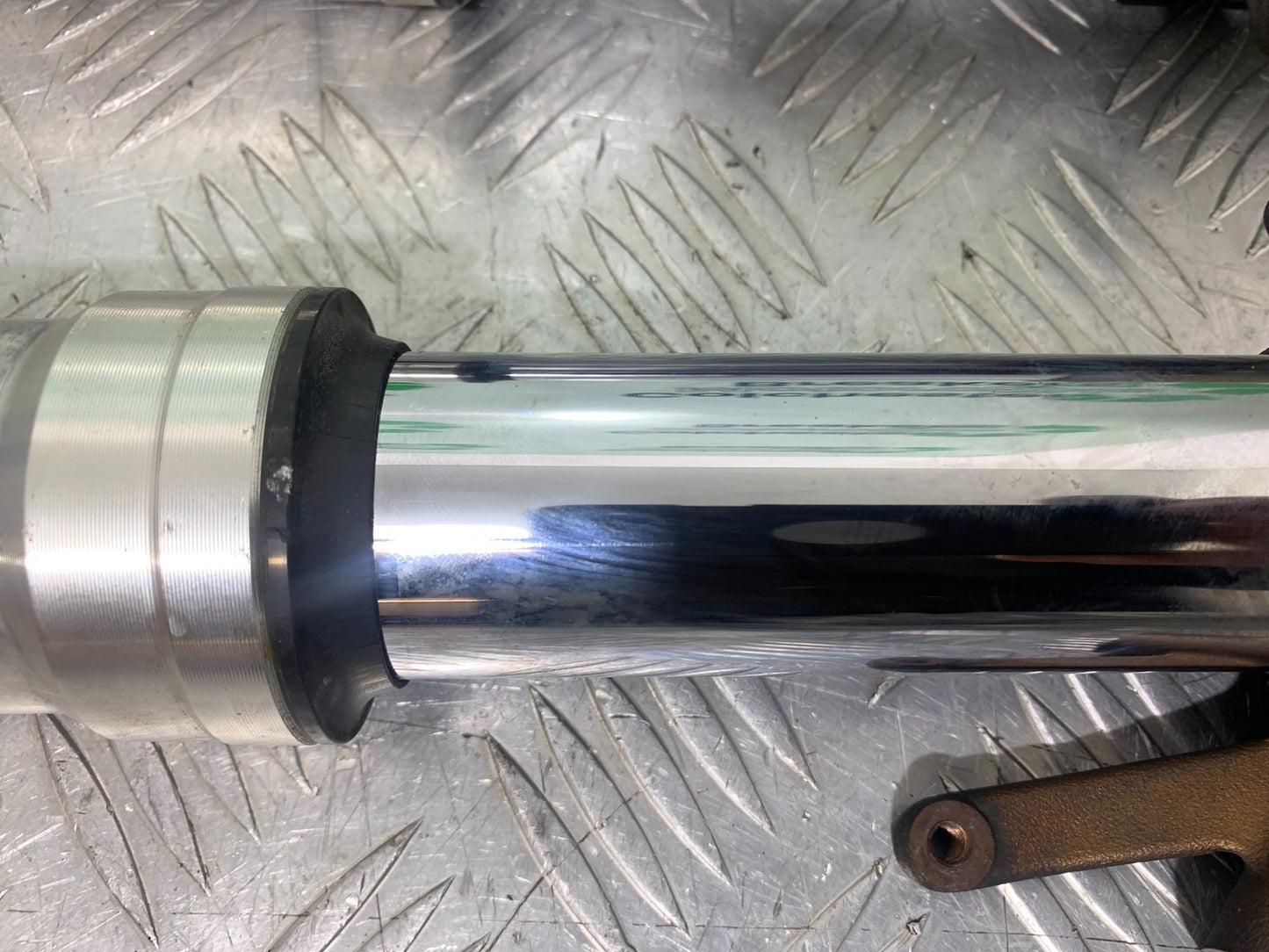 HONDA CBR1000 rr FIREBLADE FORKS   YEAR 2006 (CMB1220)