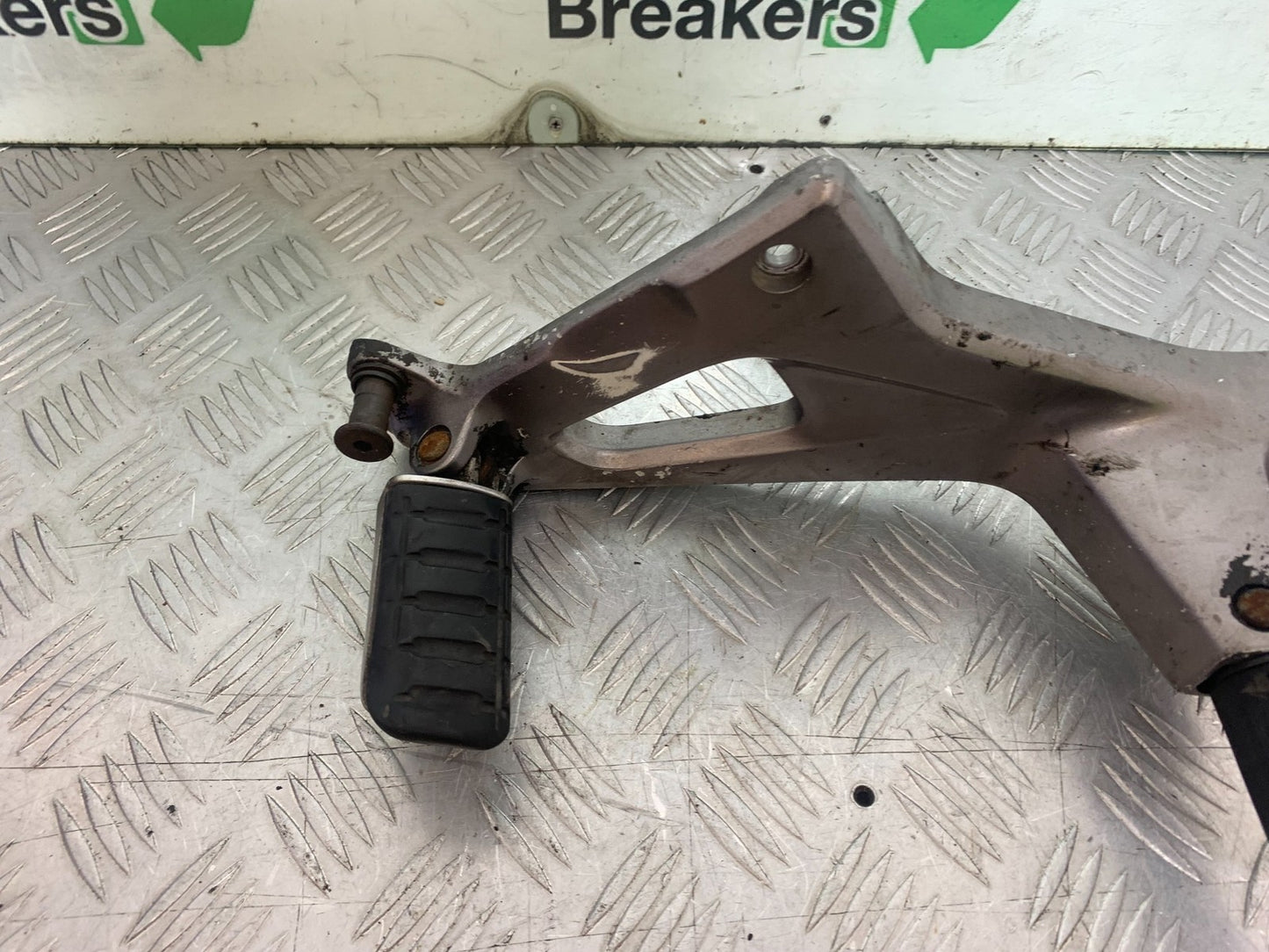 HONDA NT 700 V DEAUVILLE LEFT HANGER   YEAR 2006-2011 (CMB1211)