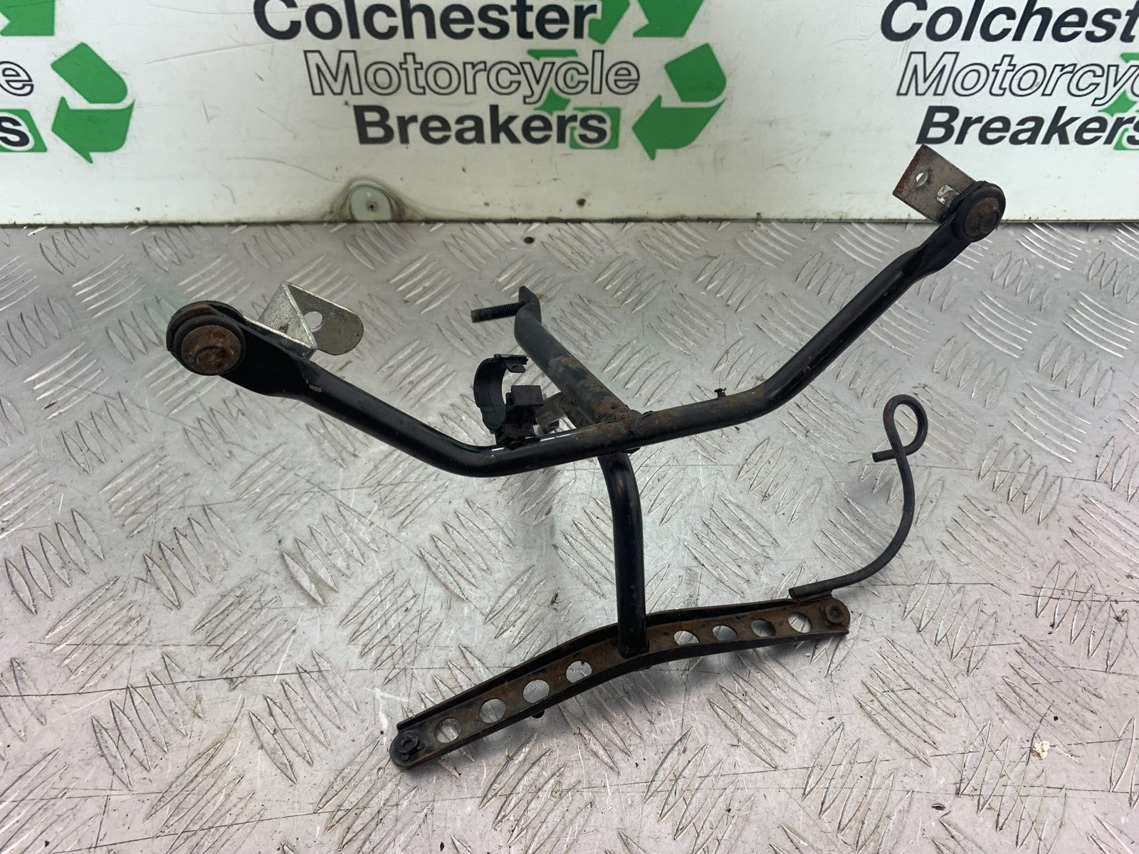 YAMAHA YZF1000 THUNDERACE FAIRING BRACKET   YEAR 1997-2000 (CMB1204)