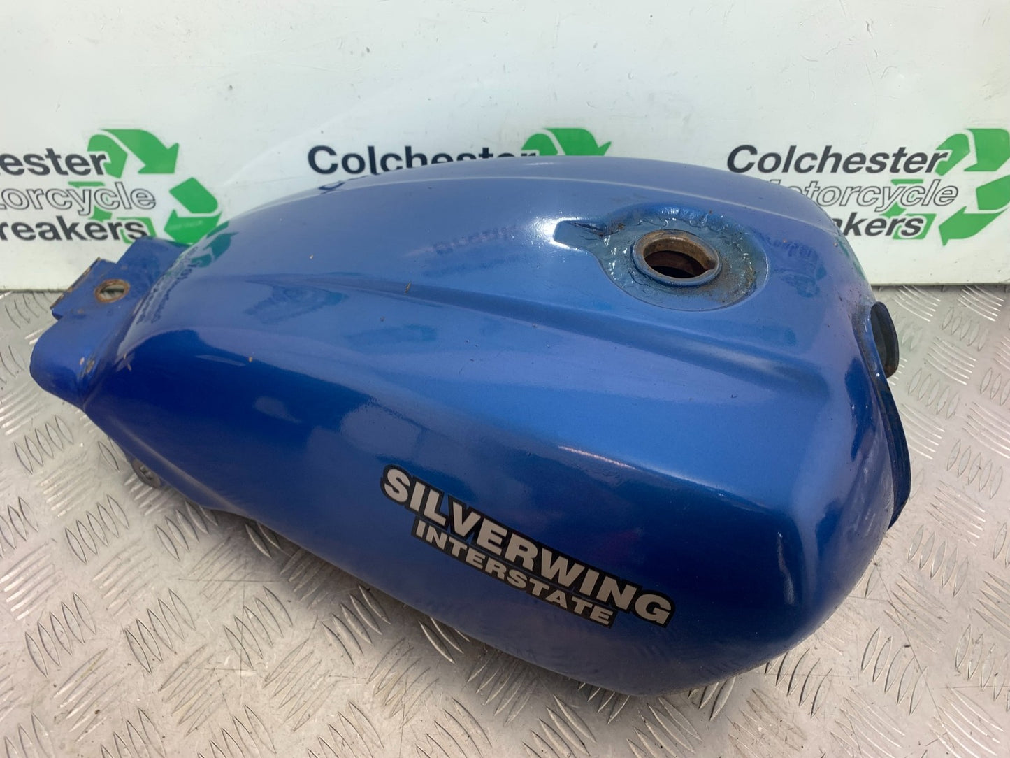 HONDA GL500 GL 500 SILVERWING PETROL TANK    YEAR 1981-82 (CMB1168)