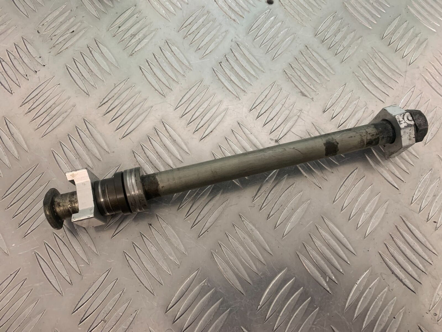 TRIUMPH 675 STREET TRIPLE RX REAR WHEEL  SPINDLE YEAR  2015-17 (STOCK 971)