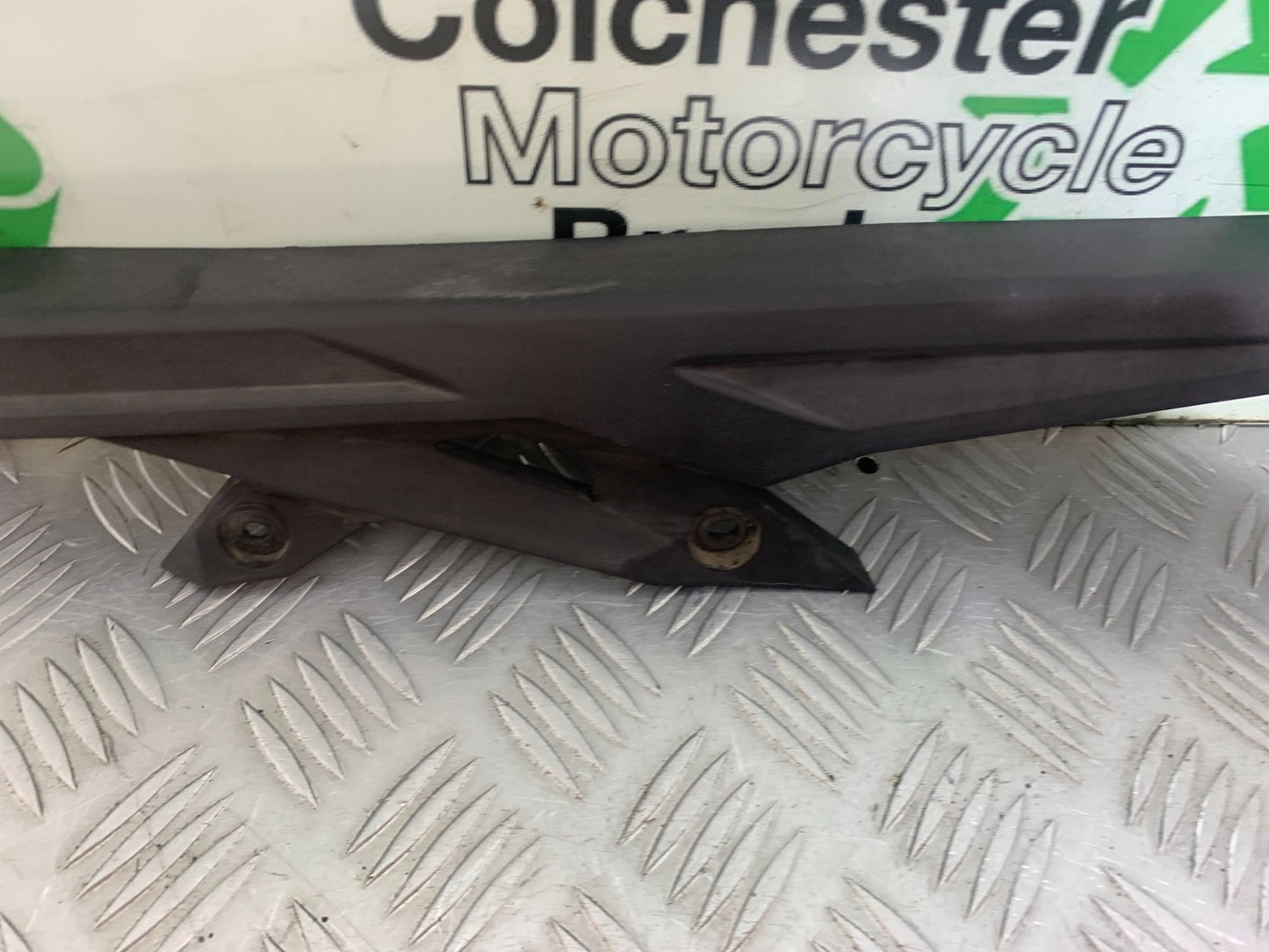 TRIUMPH TIGER 800 XRT CHAIN GUARD   2018-2020 (CMB1193)