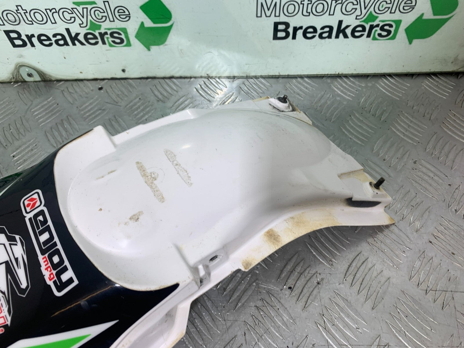 KAWASAKI KXF450 KXF 450 REAR MUDGUARD  YEAR 2013 CMB1217)