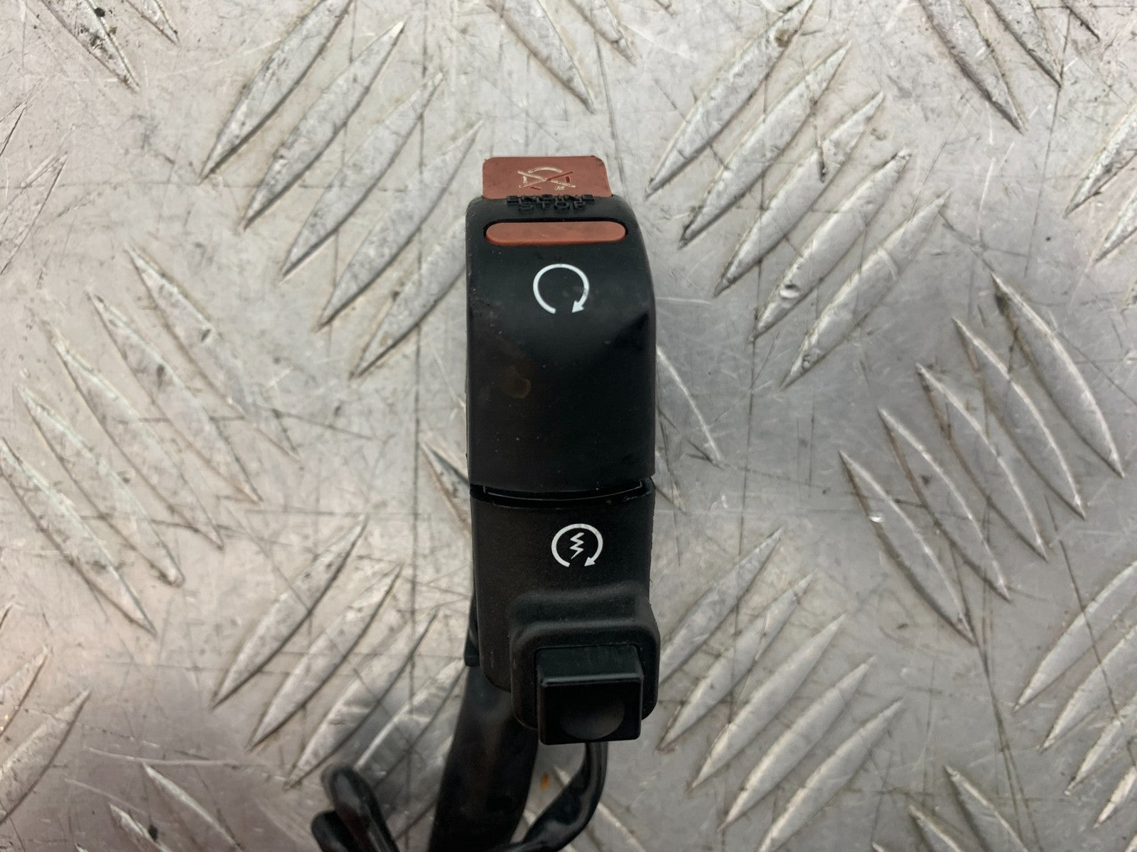 HONDA CBR1000 rr FIREBLADE RIGHT SWITCH GEAR  YEAR 2006 (CMB1220)