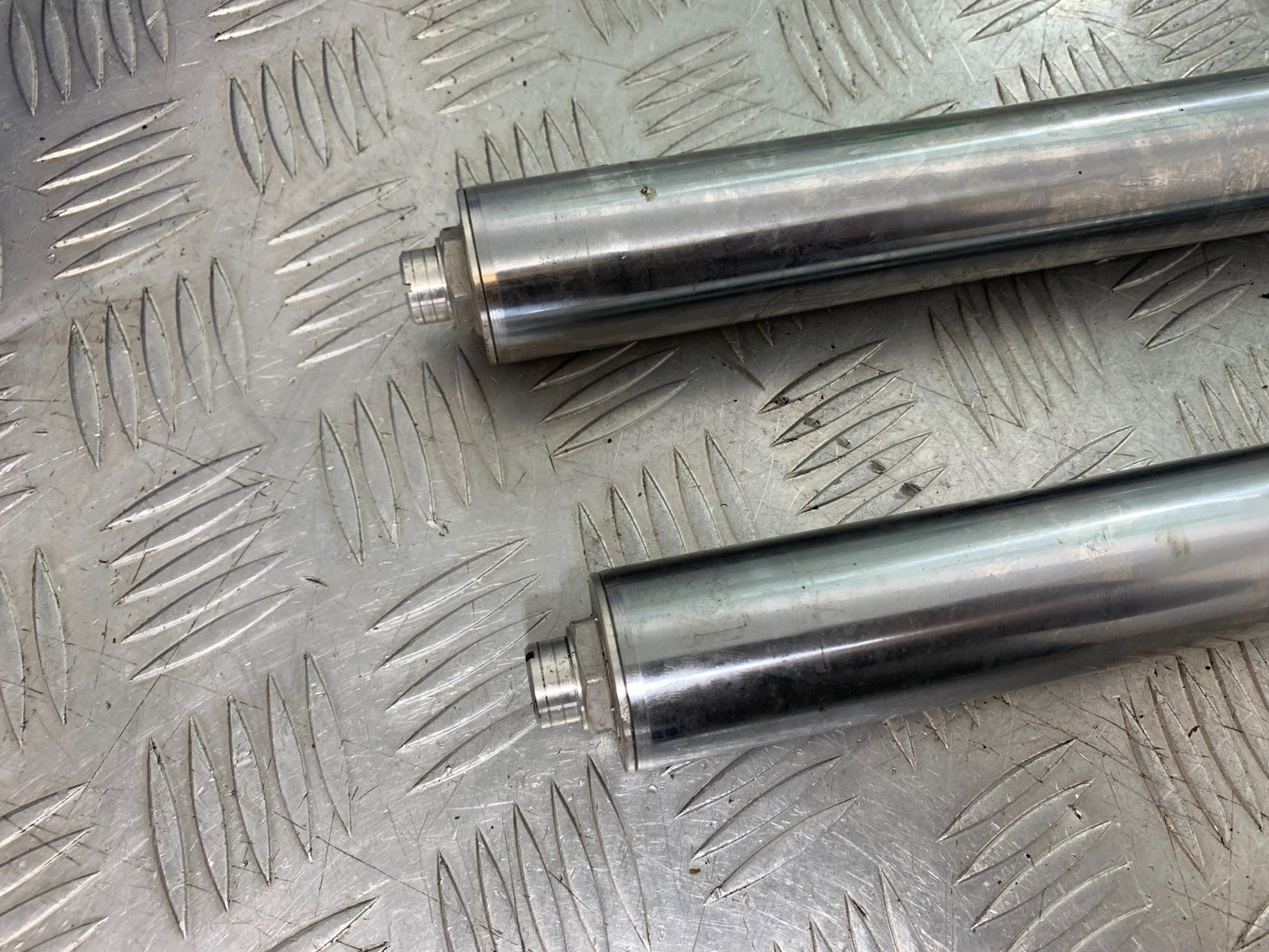 SUZUKI GSF1200 GSF 1200 BANDIT FORKS  YEAR 2001-2004 (CMB1188)