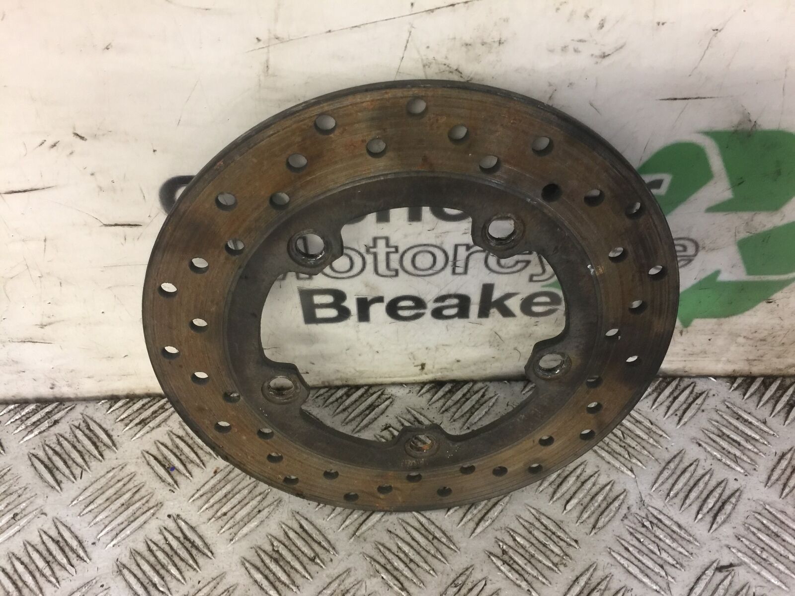 YAMAHA R6 2CO REAR BRAKE DISC YEAR 2006 (STOCK 607)