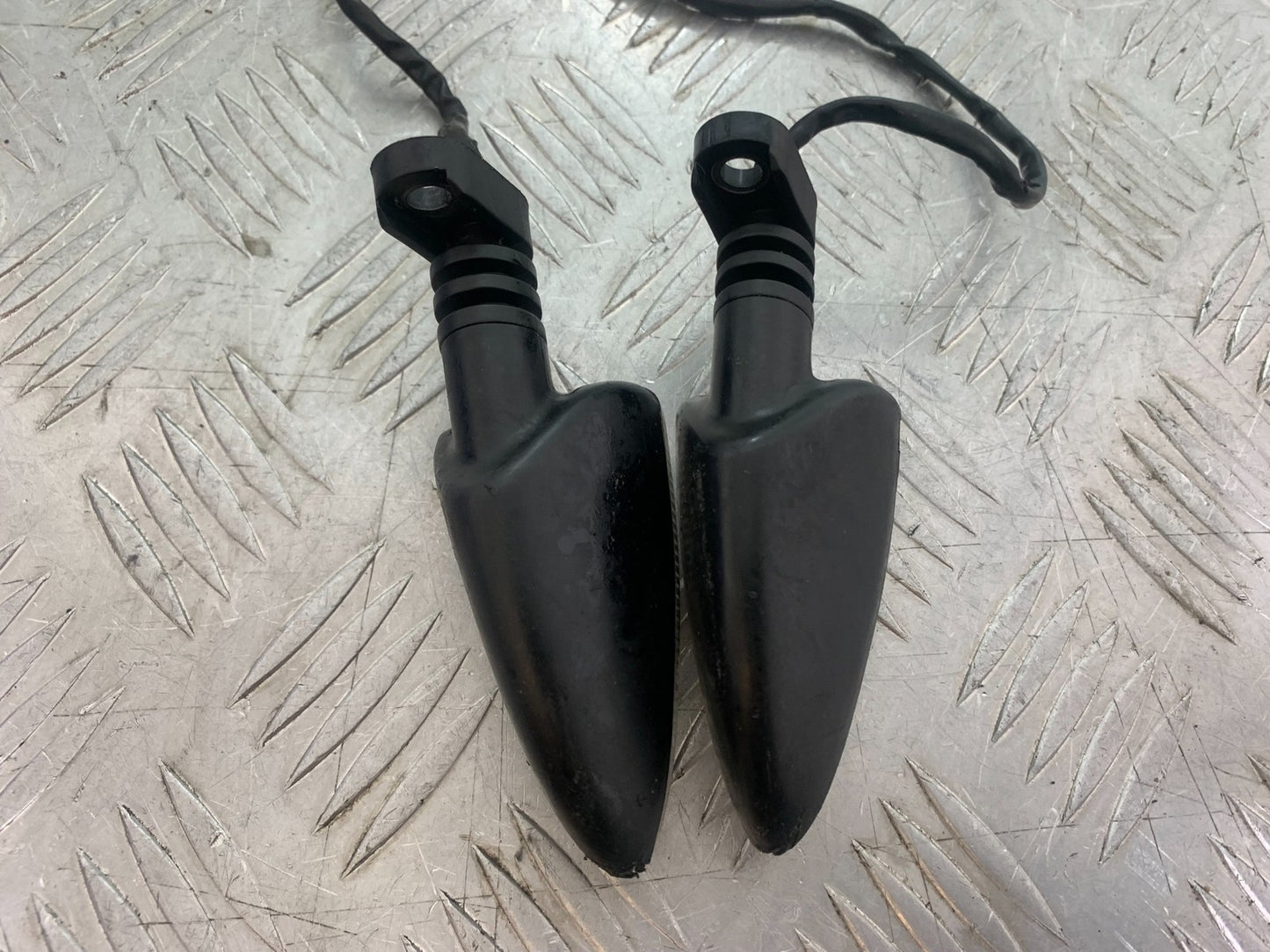 TRIUMPH 675 STREET TRIPLE FRONT INDICATORS   2013-2016(CMB1186)