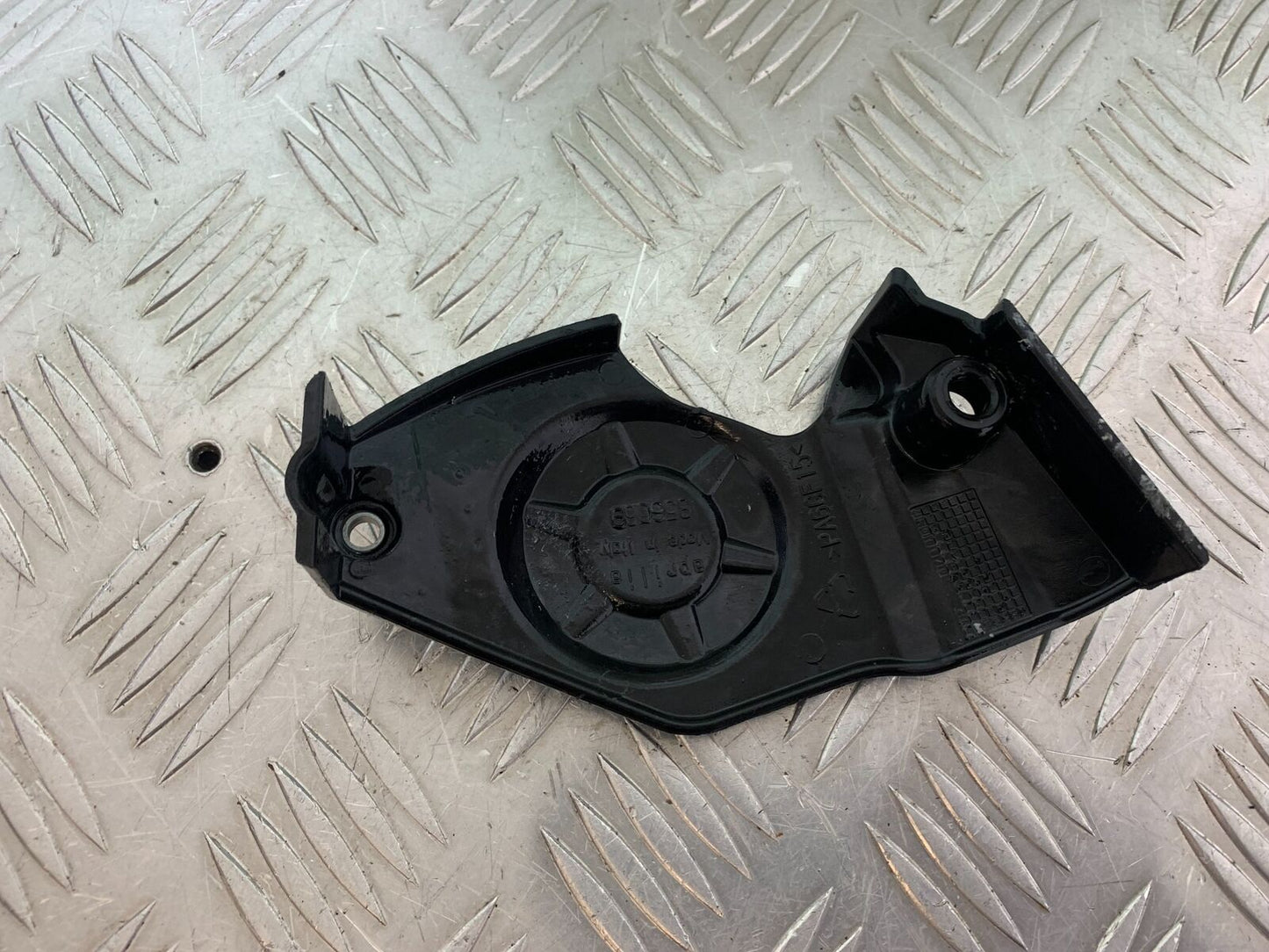 APRILIA SL750 SL 750 SHIVER SPROCKET COVER YEAR 2012 (CMB1074)