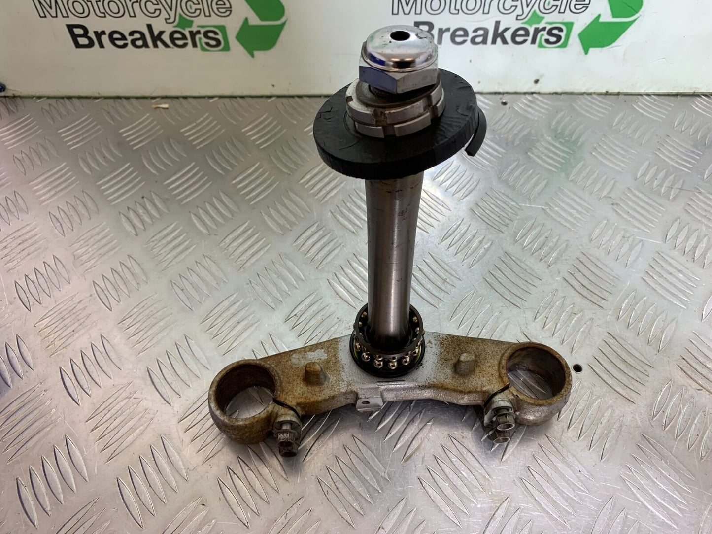 SUZUKI SV650 SV 650 BOTTOM YOKE  YEAR 2003-2006 (CMB1014)
