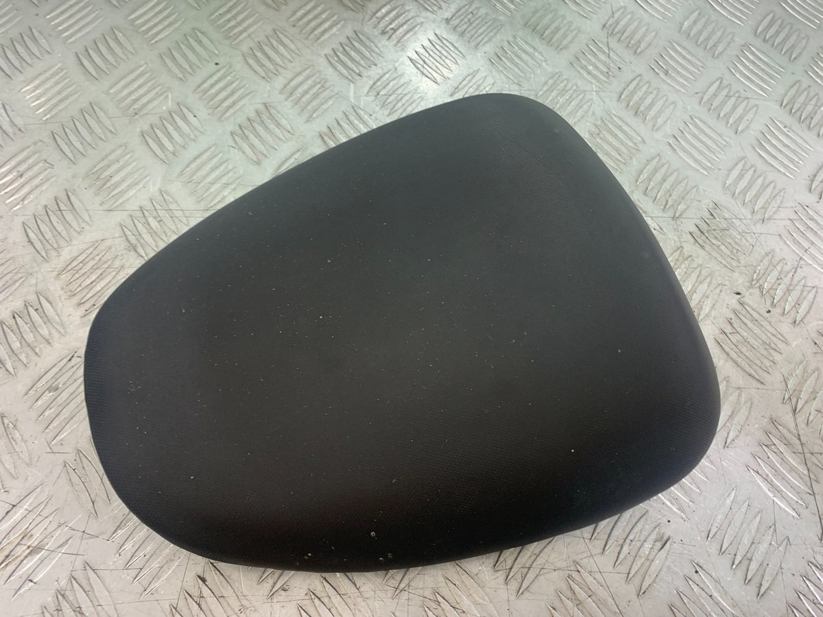 SUZUKI SV650 SV 650 mk1 REAR SEAT (NO HOLES) YEAR 1999-2002 (CMB1208)