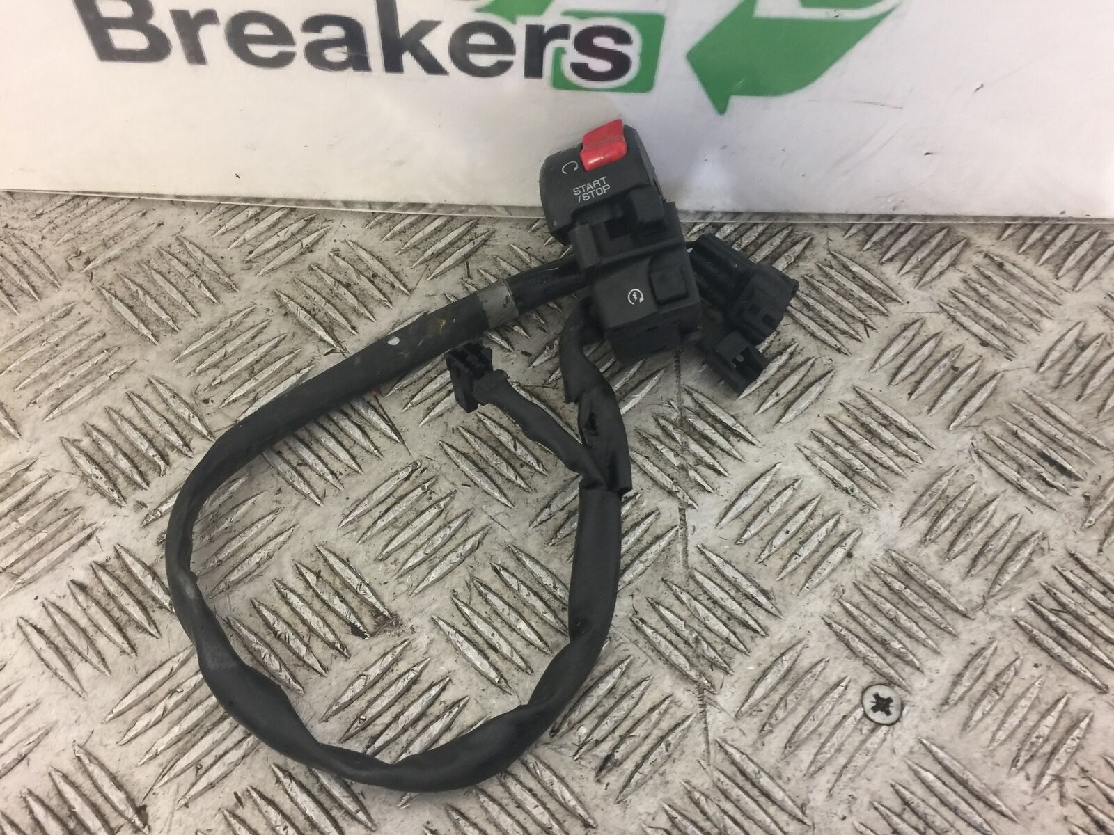 KAWASAKI ZX6R ZX6 R P7F P8F RIGHT SWITCH GEAR  YEAR 2007 2008