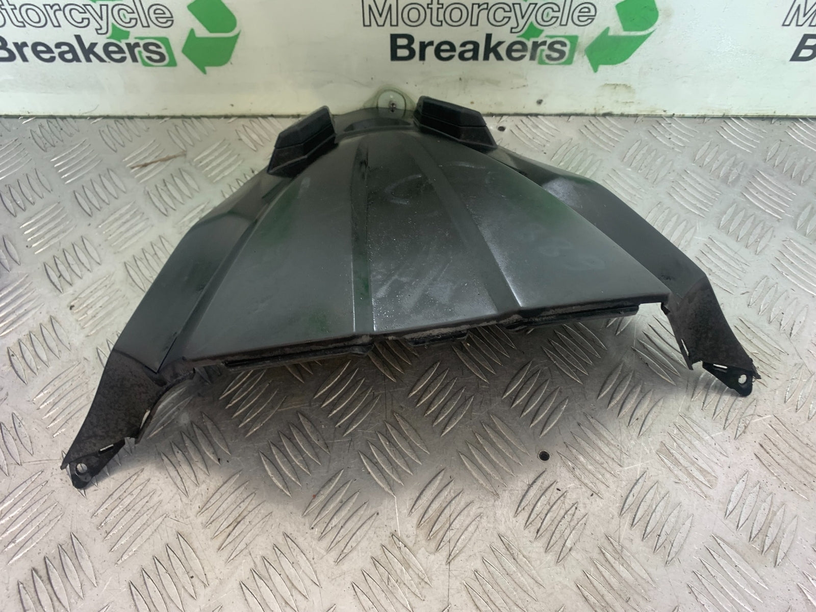 KAWASAKI J125 J125 SCREEN INFILL PANEL   YEAR 2016-2020 (CMB1158)