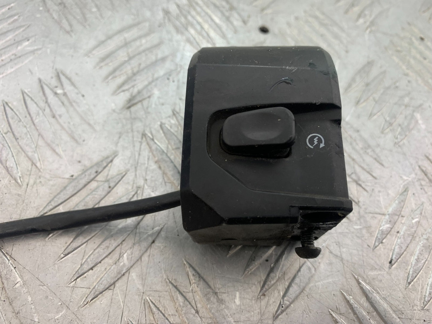 YAMAHA XMAX 125 XMAX-125 RIGHT SWITCH GEAR  YEAR 2015-2020  (CMB1266)