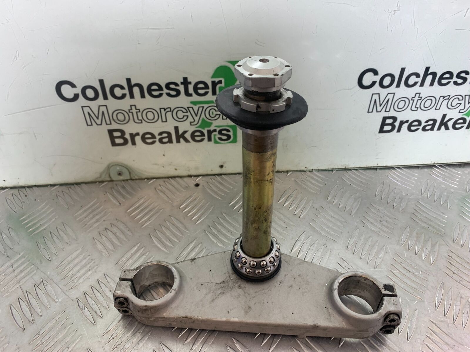 TRIUMPH 1050 SPRINT ST BOTTOM YOKE   YEAR 2004-2007 (CMB1089)
