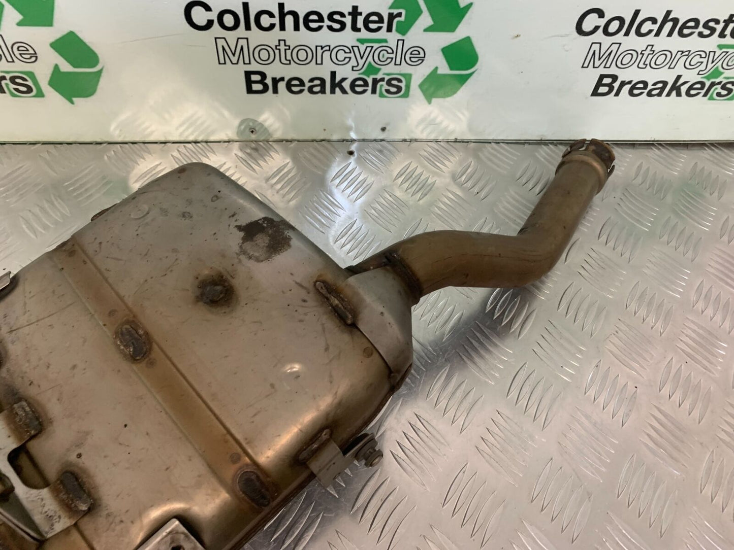YAMAHA FZ6 FAZER SILENCER  YEAR 2004-2007  (STOCK 955)