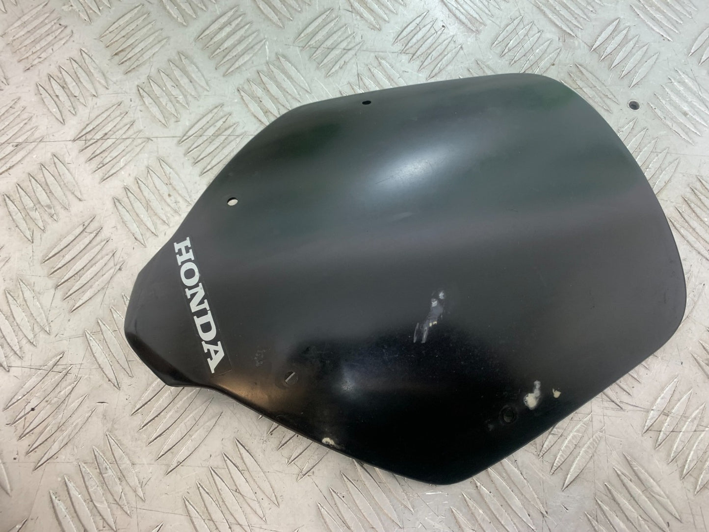 HONDA CBF125 CBF 125 SCREEN  YEAR 2009-14 (CMB1182)