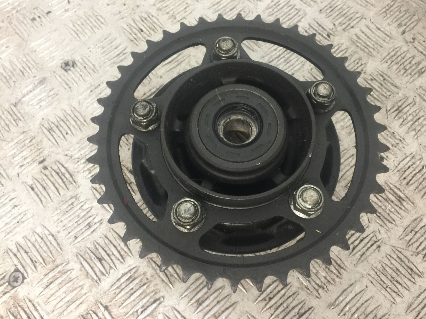 HONDA CB650 R CB 650 R SPROCKET CARRIER YEAR 2019-2021 (STOCK 776)