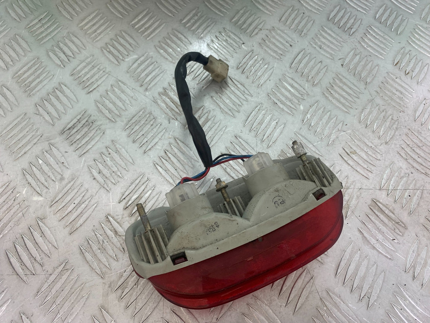 KAWASAKI ZZR1100 D REAR LIGHT  YEAR 1993-2001 (CMB1164)