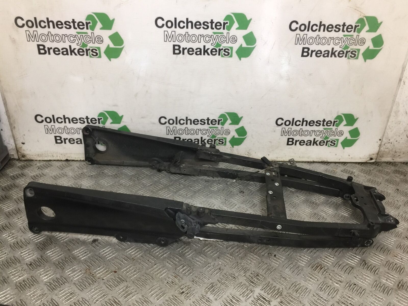 KAWASAKI ZZR1400 ZZR 1400 REAR SUBFRAME   YEAR 2007-11(STOCK 893)