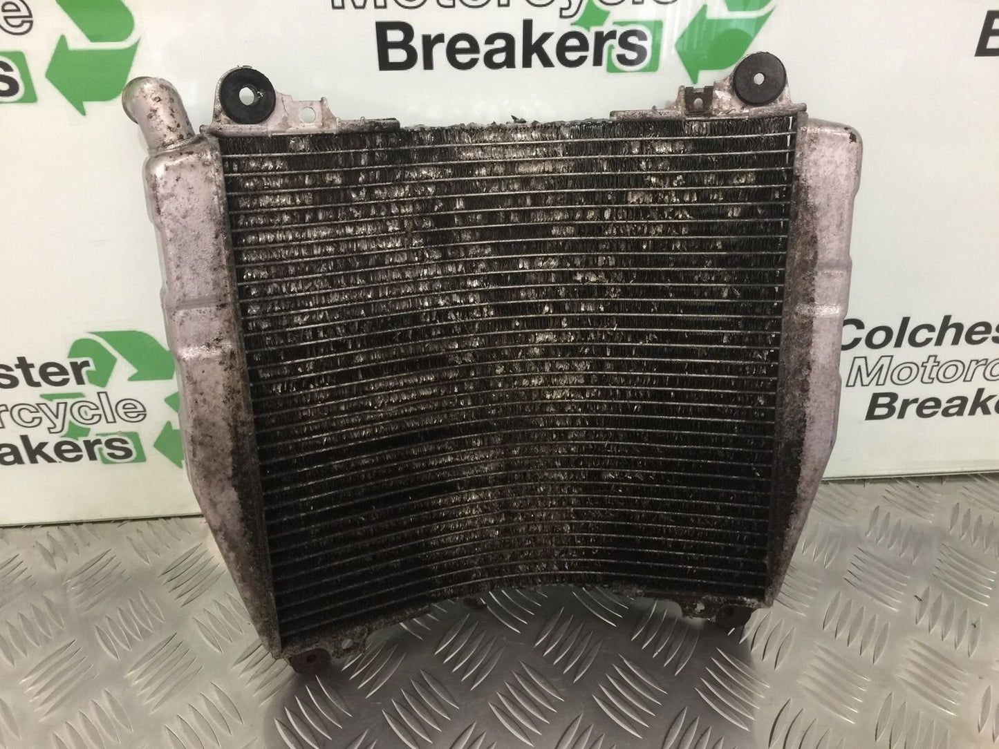 KAWASAKI ZX7R ZX7 R RADIATOR  YEAR 1999-2003 (STOCK 923)