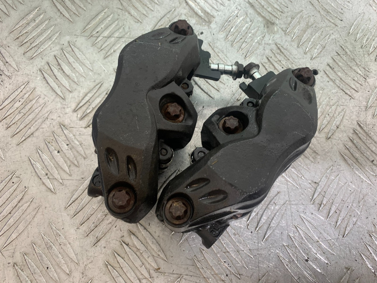 KAWASAKI GTR1400 GTR 1400 FRONT BRAKE CALIPERS YEAR 2007-2009 (CMB1174)