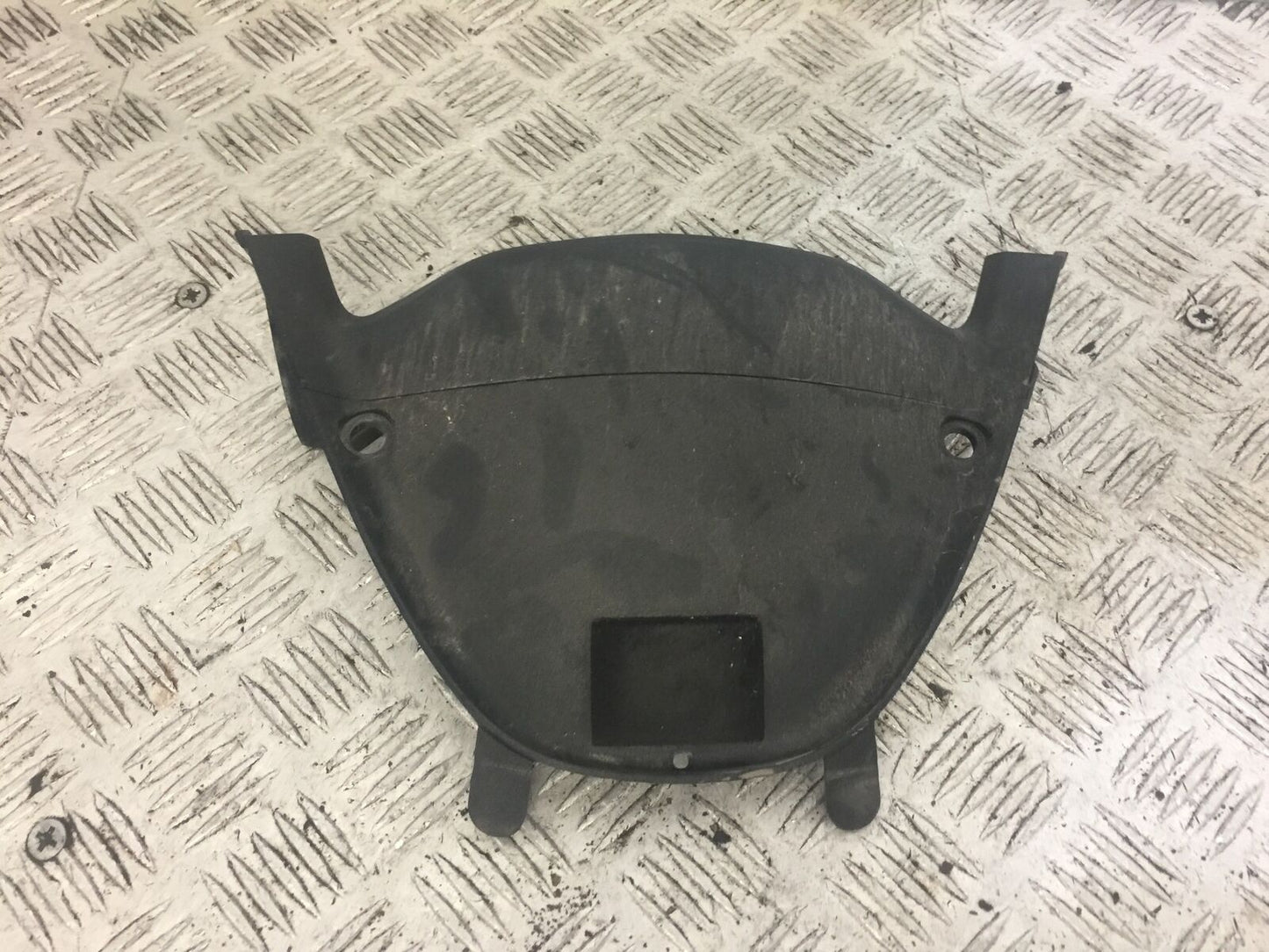 SUZUKI RF600 RF 600 SCREEN INFILL PANEL   YEAR 1996 (STOCK 679)