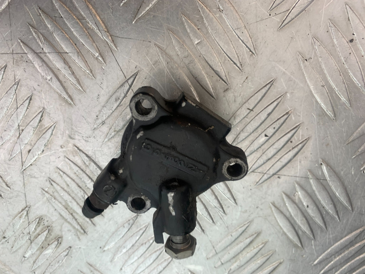 KAWASAKI ZZR1100 D CLUTCH SLAVE CYLINDER    YEAR 1993-2001 (CMB1164)