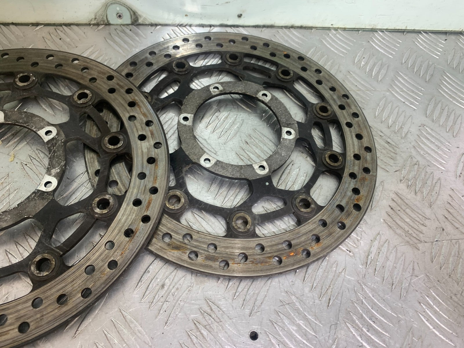 HONDA CBR600 CBR 600 RR FRONT BRAKE DISCS  YEAR 2003-2004 CMB1173)
