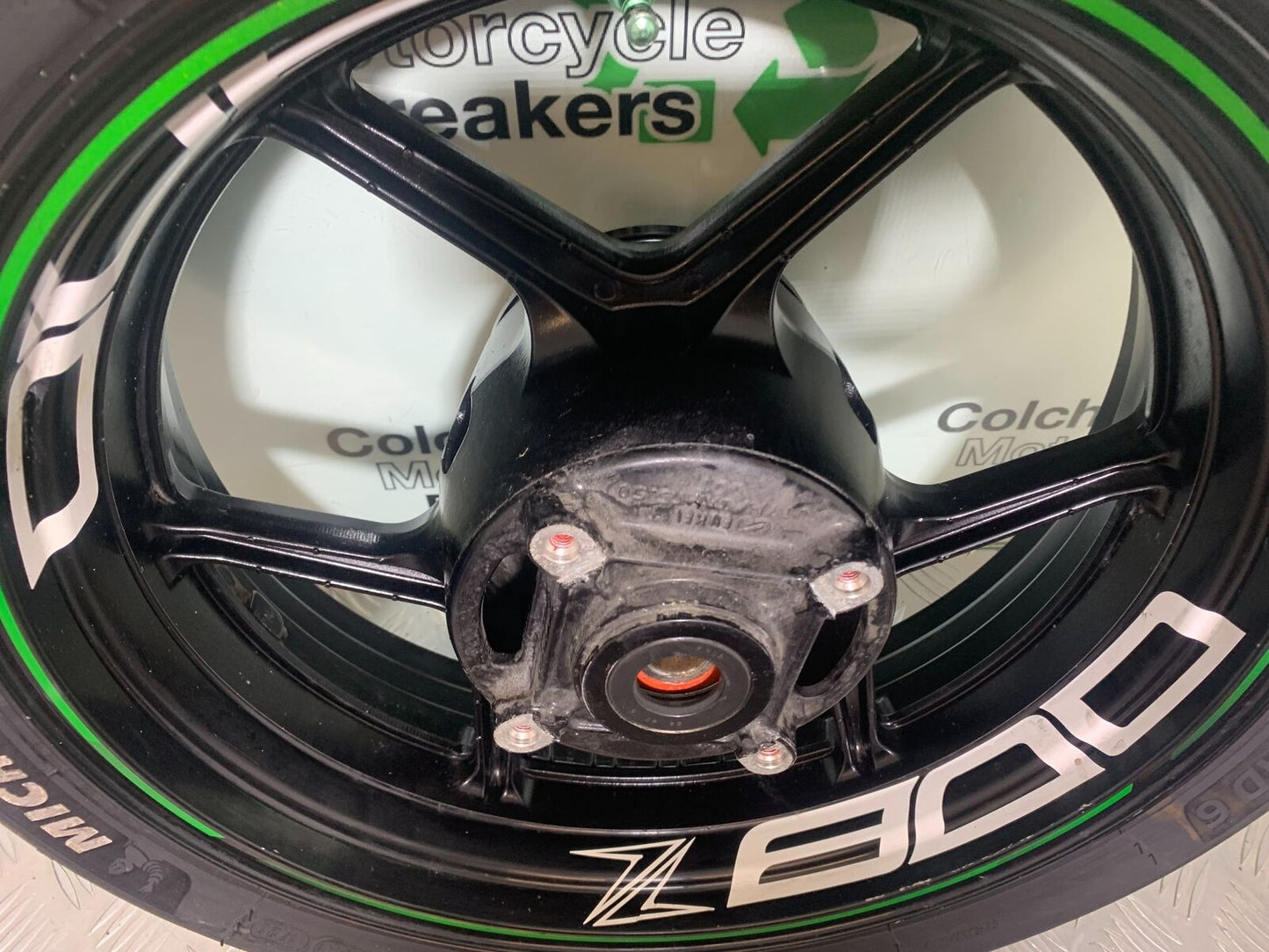 KAWASAKI Z800 Z 800 REAR WHEEL  YEAR 2013-2017 (CMB1059)