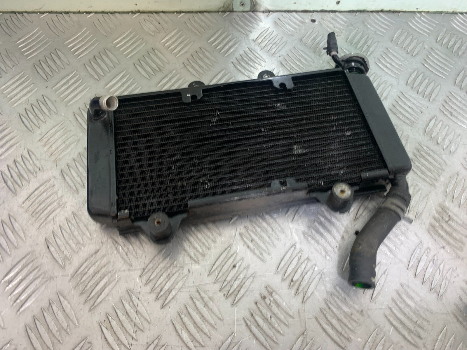 KTM RC125 RC 125 RADIATOR  2014 2017 (CMB1199)