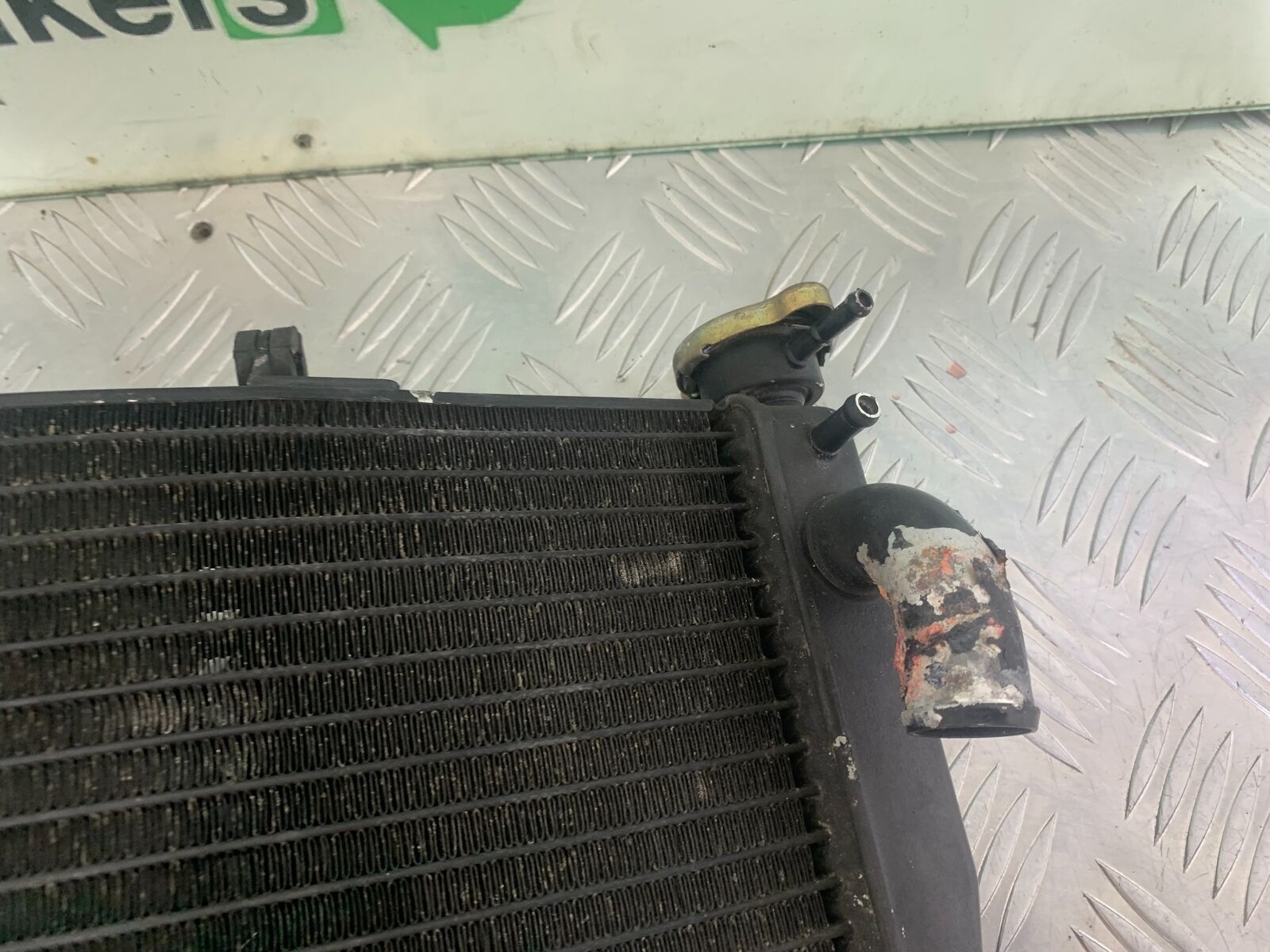 HONDA CBR 929 RRY FIREBLADE RADIATOR  YEAR 2000-01 (CMB1026)