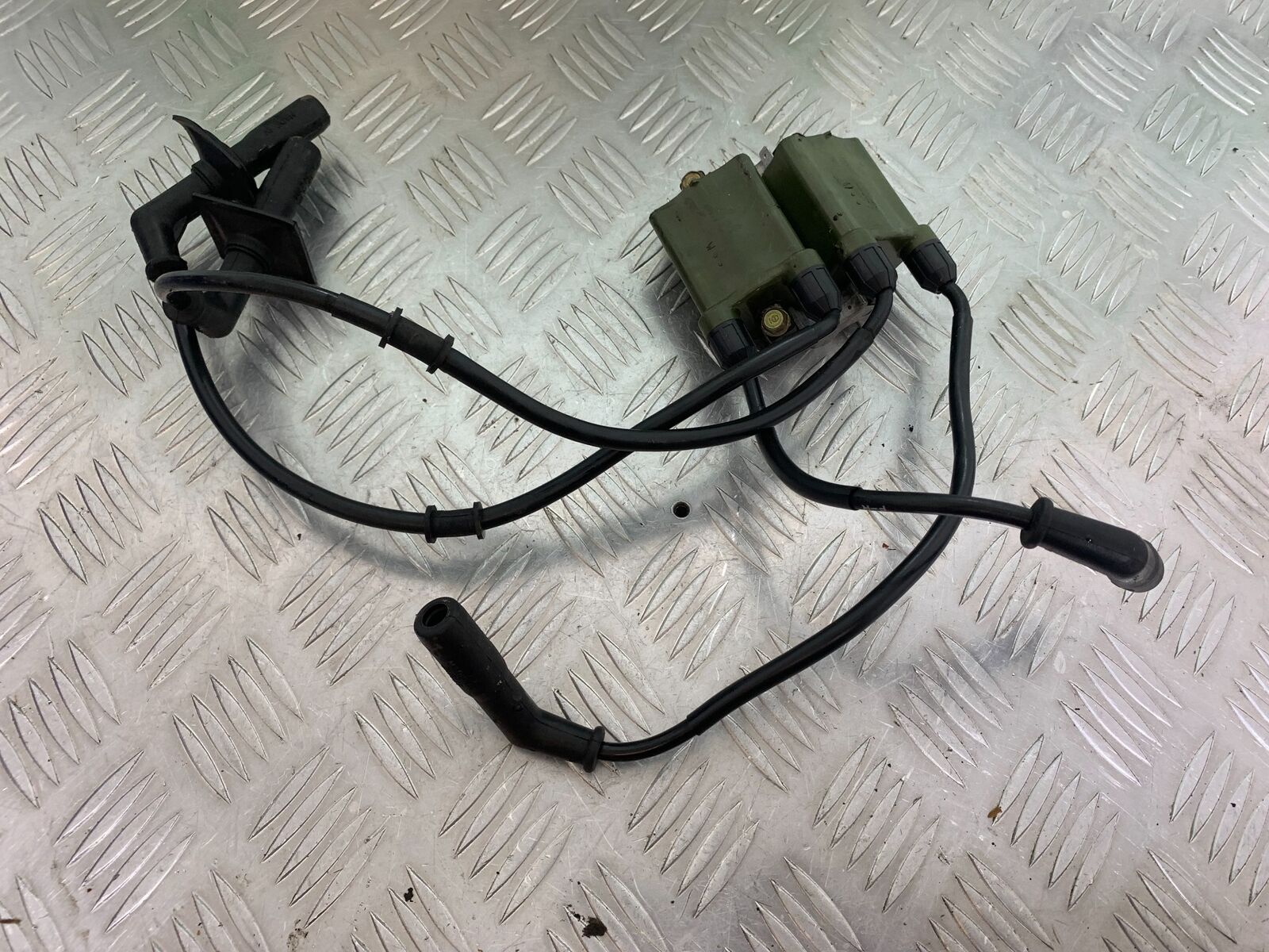 HONDA VT1100 C SHADOW SPIRIT COILS AND CAPS  2002-2003 (CMB1035)