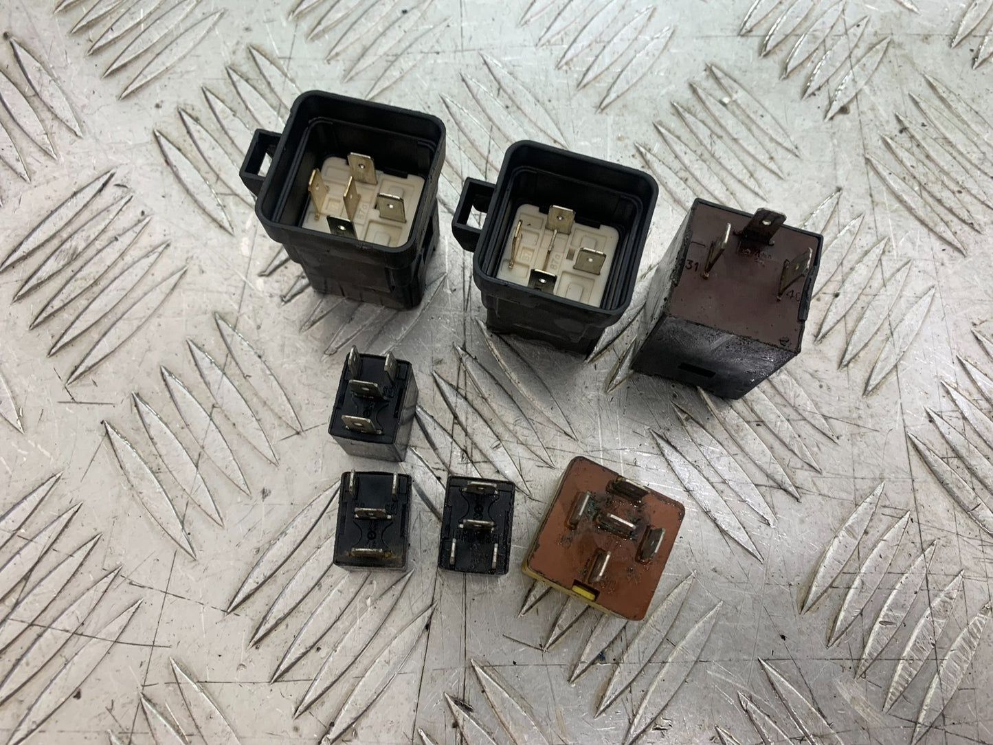 DUCATI 996 SPS 748 916 998 RELAYS  1999-2000 (CMB1209)
