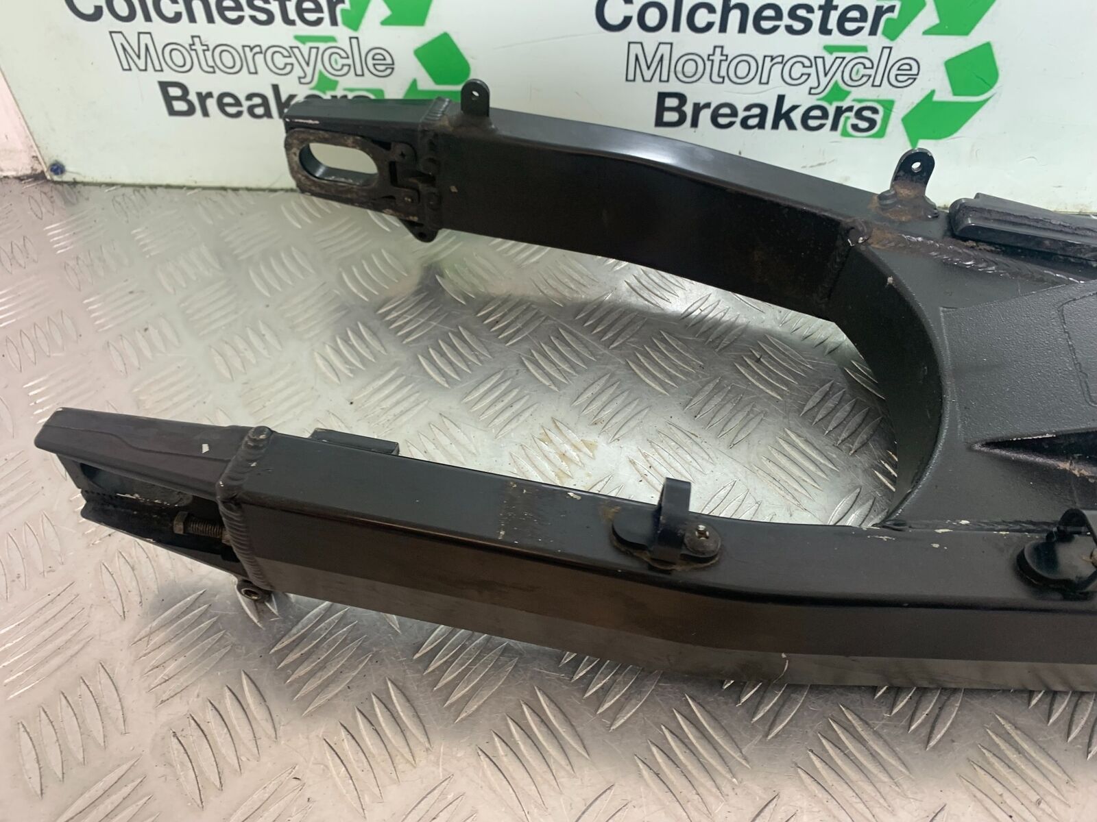 SUZUKI GSF1250 GSF 1250 BANDIT SWINGARM  YEAR 2007-2011 (CMB1125)