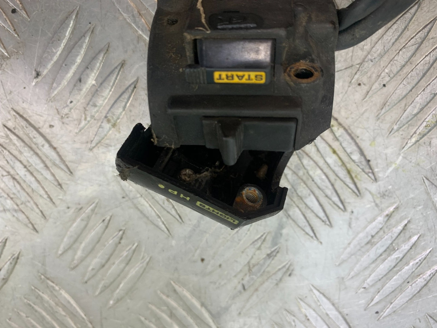 HONDA VF500 VF 500 LEFT AND RIGHT SWITCH GEARS (SOLD AS PARTS)   YEAR 1985-1987