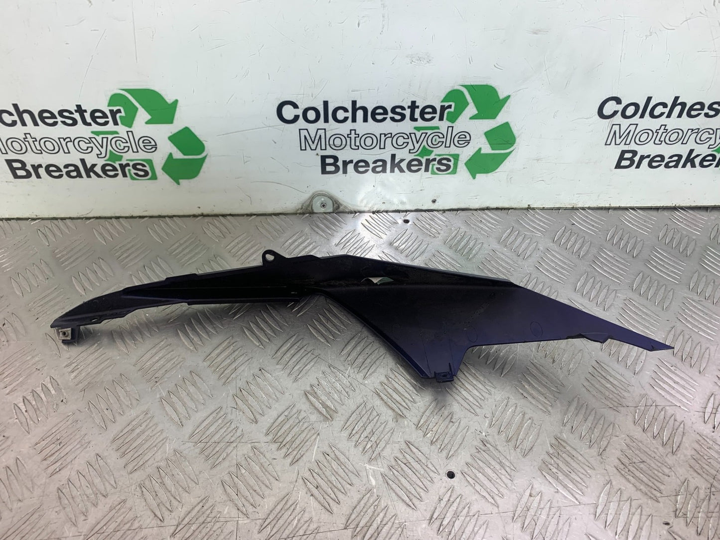 APRILIA RS660 RS 660 LEFT SEAT PANEL YEAR 2020-2024 (CMB1202)