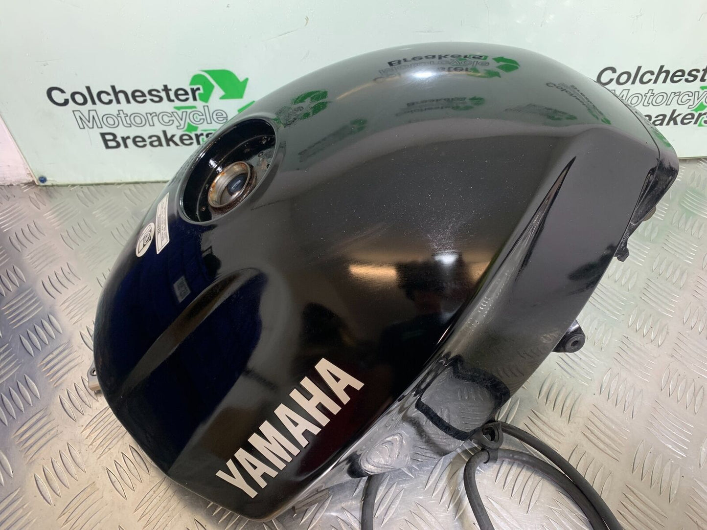 YAMAHA FJR1300 FJR 1300 PETROL TANK  YEAR 2001-05 (CMB1005)