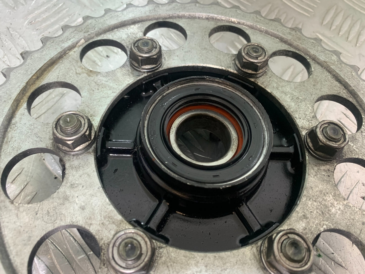 YAMAHA YZF R1 SPROCKET CARRIER  YEAR 2004-2006 (CMB1155)