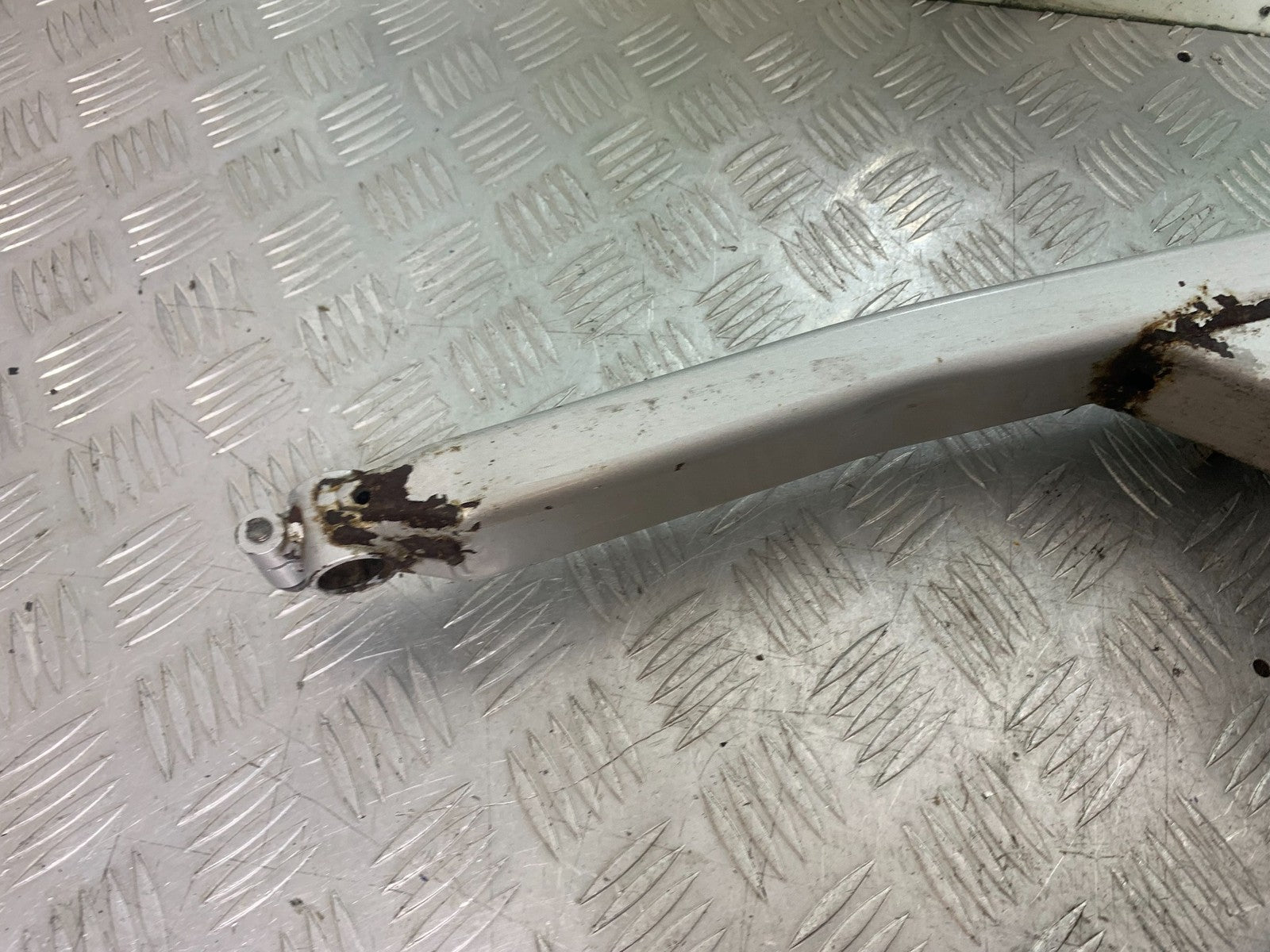 YAMAHA XJ900 XJ 900 DIVERSION SWINGARM YEAR 1994-2002 (CMB1292)