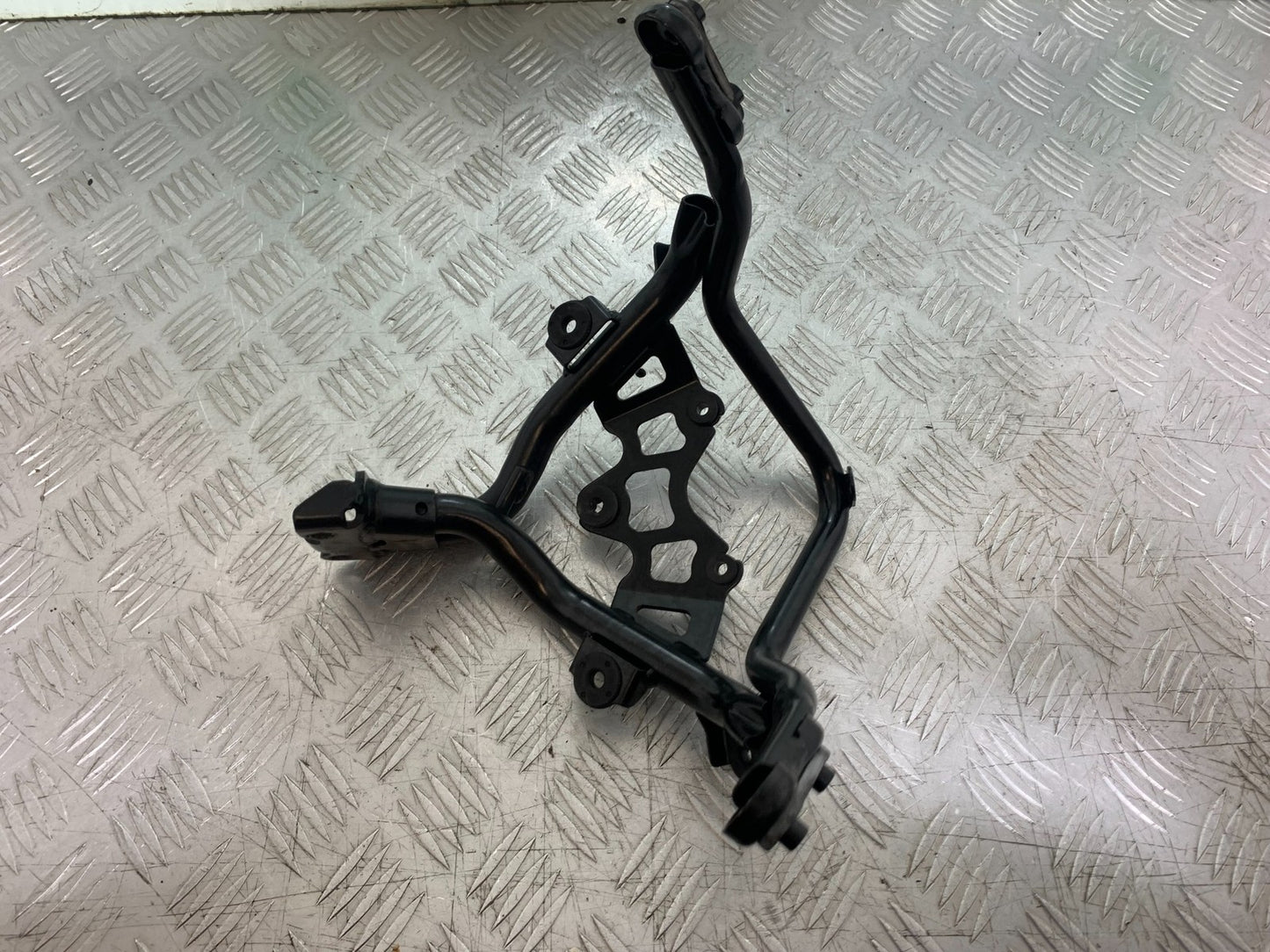 SUZUKI SV1000 SV 1000 FAIRING BRACKET   YEAR 2003-2007 (CMB1293)