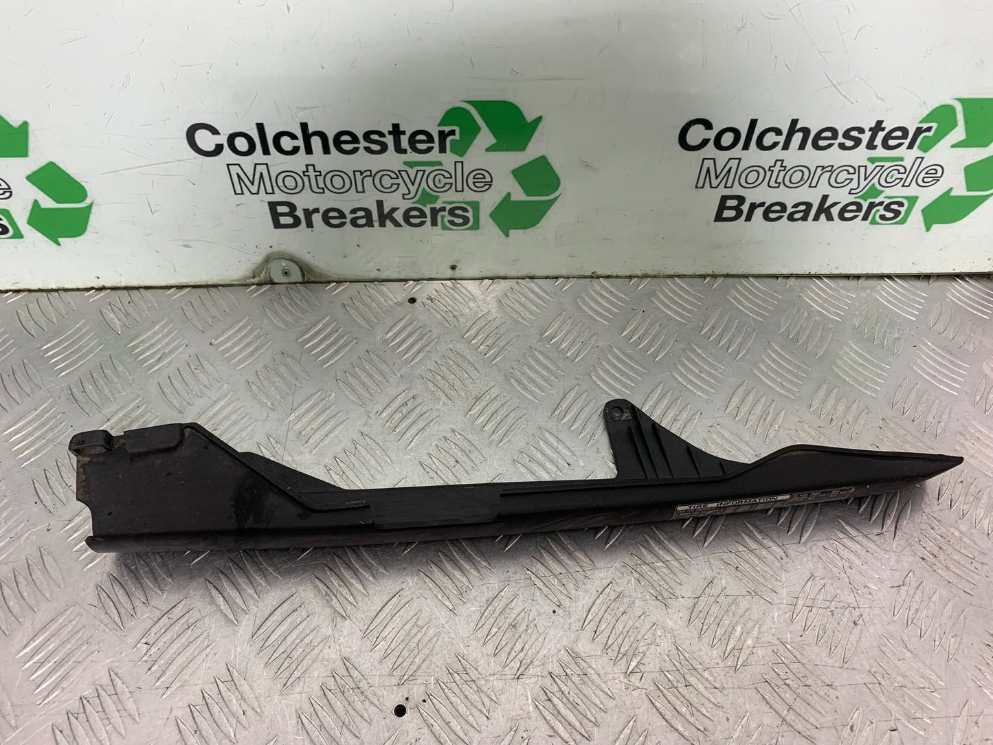 HONDA CB600 CB 600 HORNET CHAIN GUARD YEAR 1998-2002 (CMB1297)