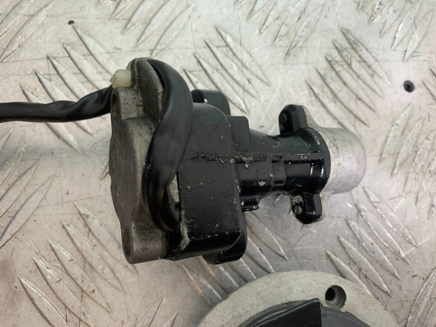 SUZUKI SV1000 SV 1000 S LOCKS AND KEYS    YEAR 2003-2007 (CMB1293)